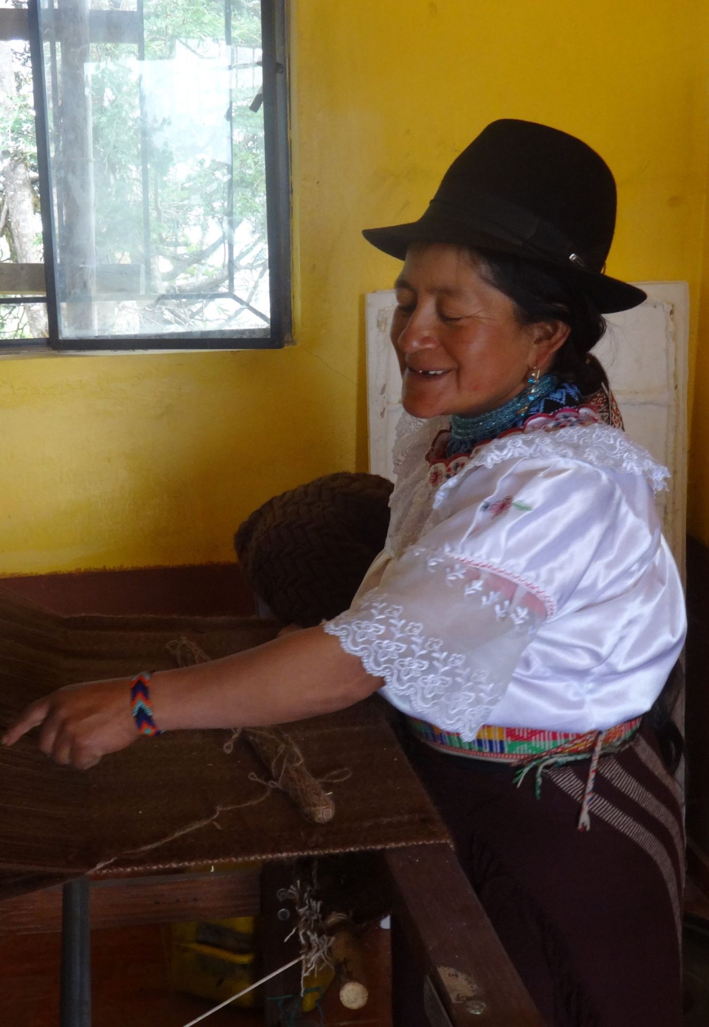 Juana Chimborazo, Artesana desde 2000, de la comunidad Salaleo