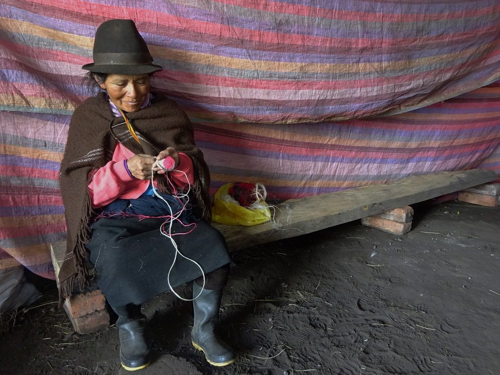 mamá María, Cocha Colorada
